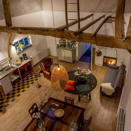 Aan De Holle Weg. Zeer Landelijk Gelegen Verbouwde Stal Tot Woning Nuth エクステリア 写真
