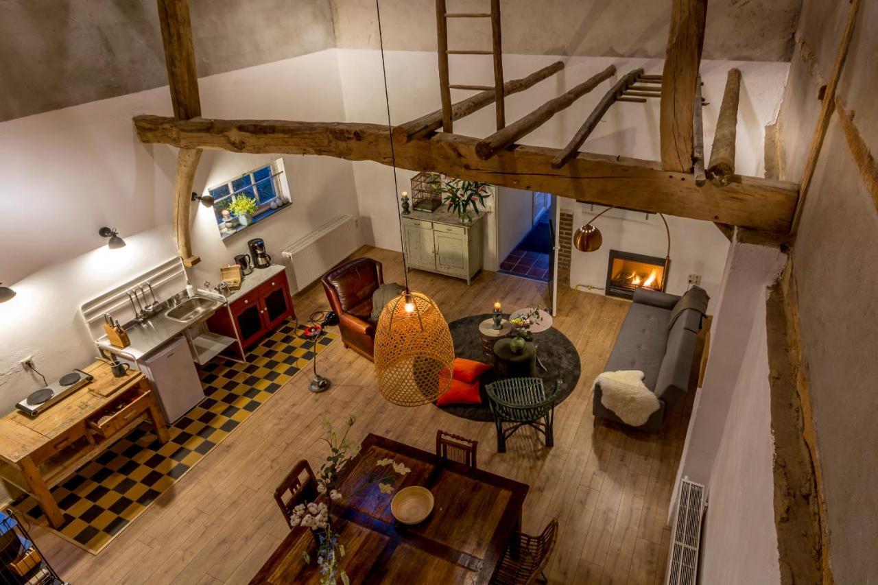 Aan De Holle Weg. Zeer Landelijk Gelegen Verbouwde Stal Tot Woning Nuth エクステリア 写真